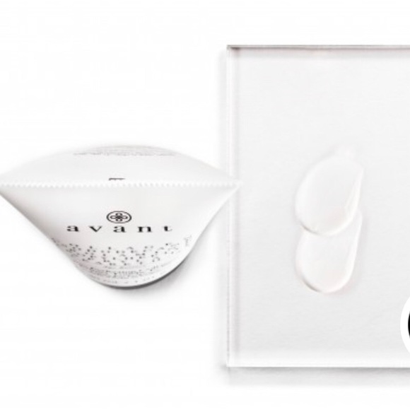 Avant 8 Hour Radiance Renewal Sleeping Mask - Picture 2 of 11